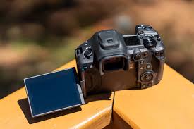 Canon EOS R5 Mark II Review: The Ultimate Professional Hybrid Camera for 2026?