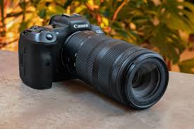 Canon RF Lenses Explained: Which Ones Are Worth It in 2026? (Complete Guide)