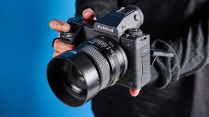 Best 24-70mm Lenses for Full Frame Cameras in 2026 (Ultimate Buying Guide)