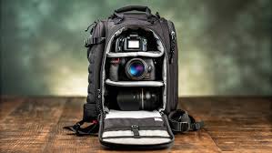 Best Camera Bags for Travel Photographers in 2026 (Ultimate Buying Guide)